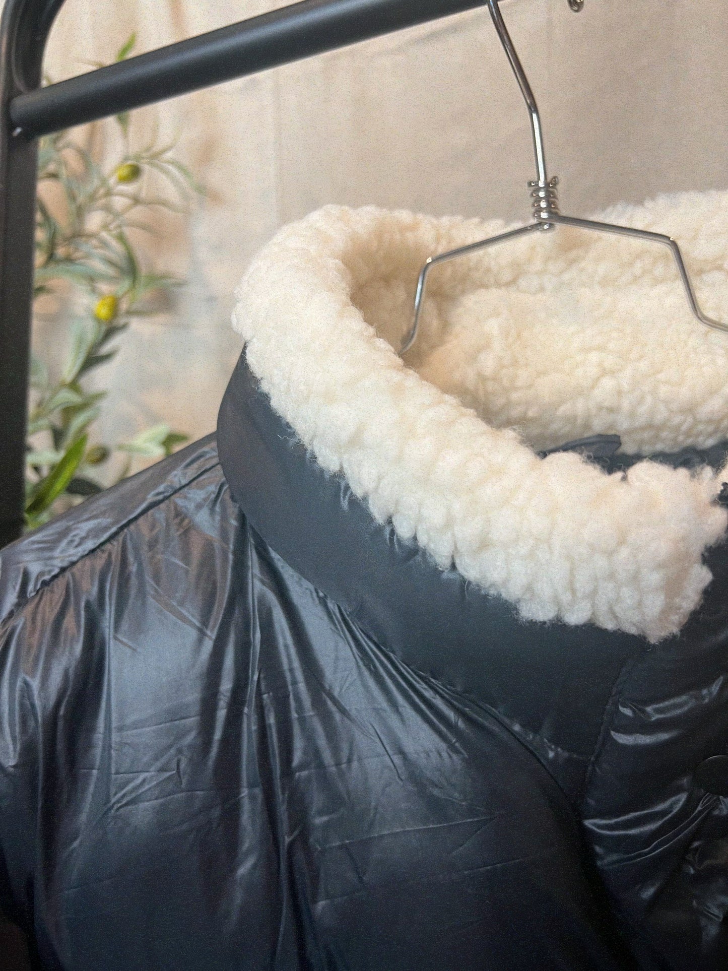 Val Sherpa Puffer Jacket